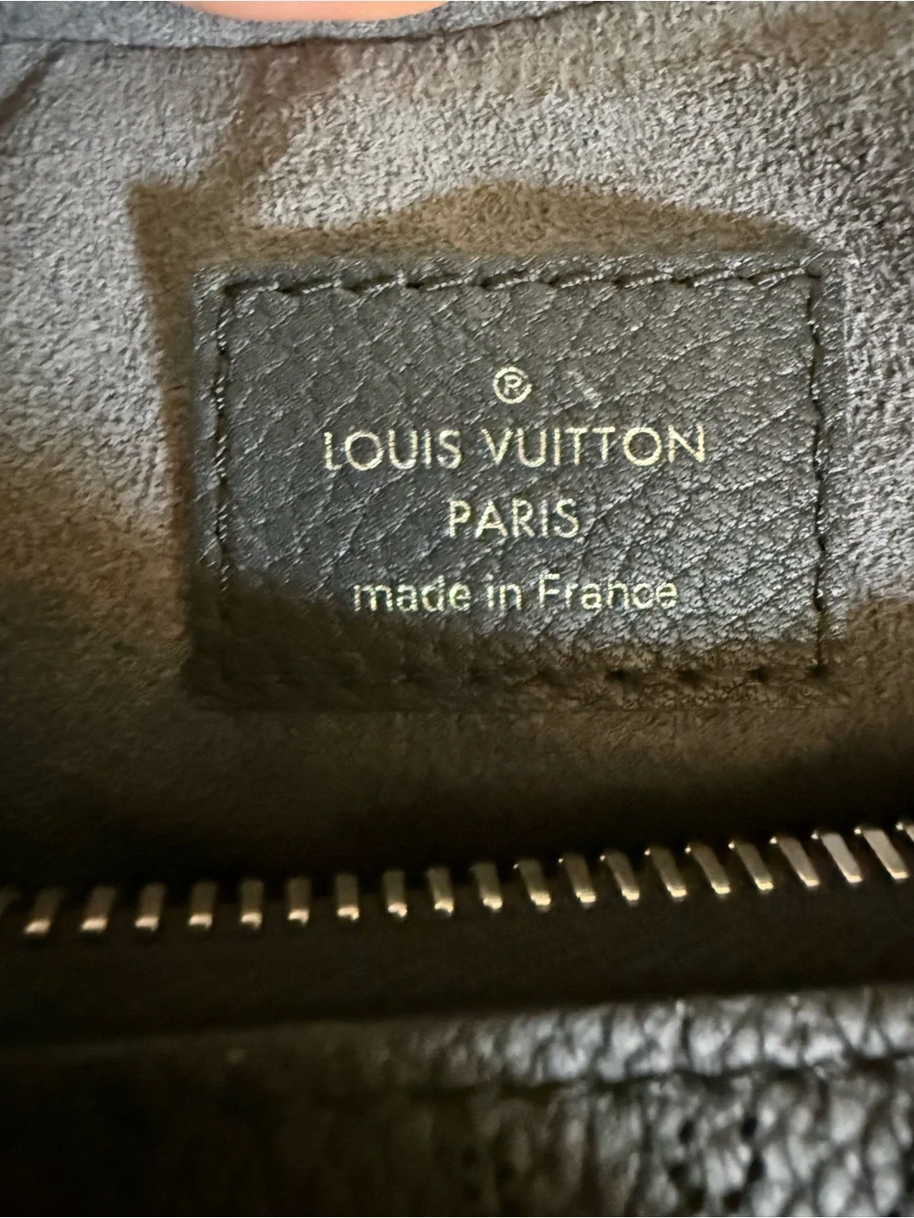 Louis Vuitton Why Knot PM Mahina Noir - Picture 9 of 16